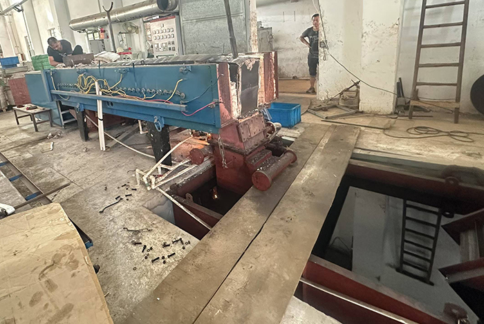 網(wǎng)帶淬火爐智能升級