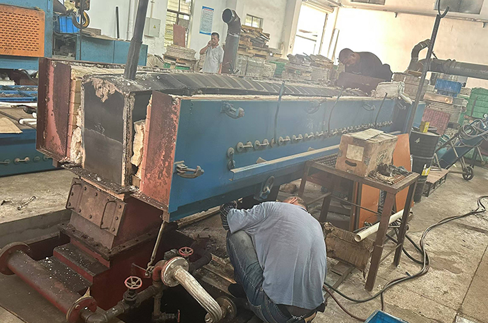 網(wǎng)帶淬火爐智能升級